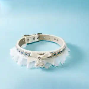 Elegant Lace Pet Collar – Adjustable Bow Collar for Cats & Dogs